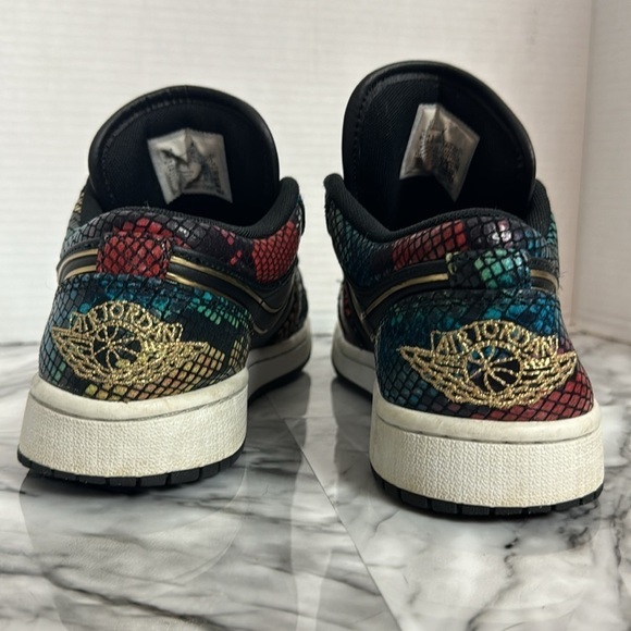 Air Jordan 1 low multi snakeskin sneaker shoes women size 7.5 - Picture 4 of 12